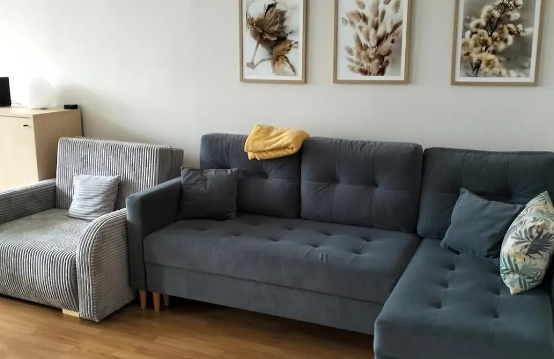 Seaside Harmony Family Apartment-1